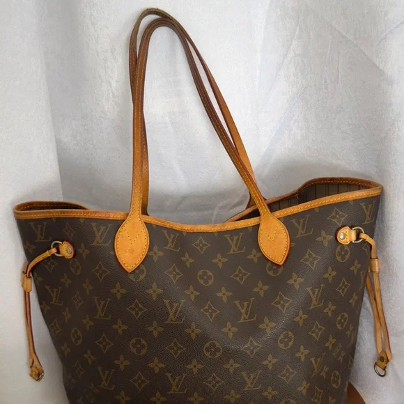 Louis Vuitton Brown Monogram Tote with Tan Trim - Picture 1 of 9